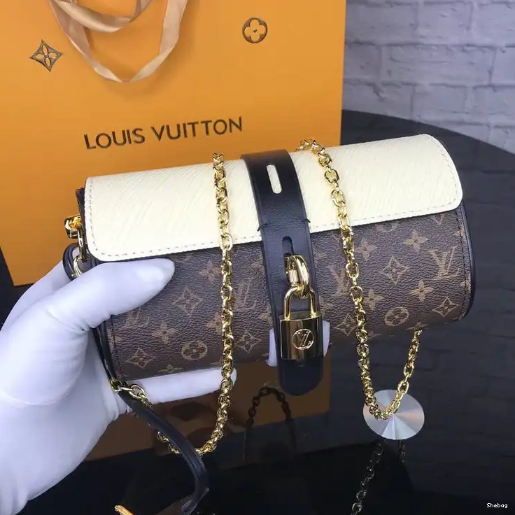 LV Bags 20B570002 0315