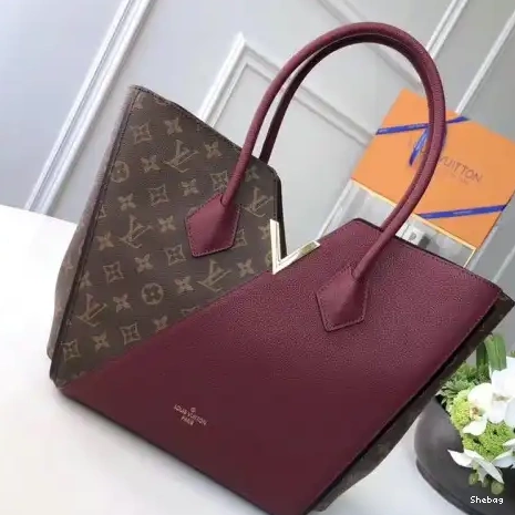 LV 19T1L0379 Bags 0319