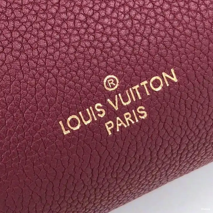 LV 19T1L0379 Bags 0319