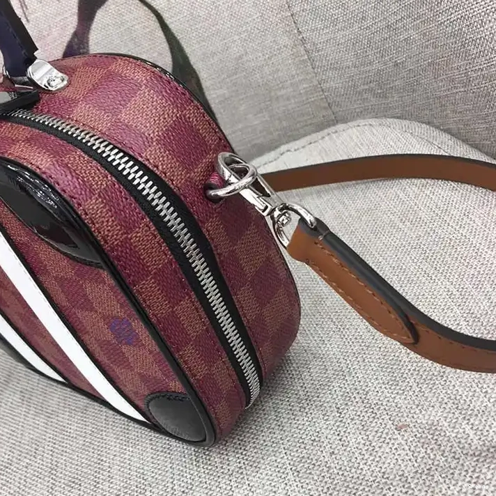 LV 1906BL0060 Bags 0316